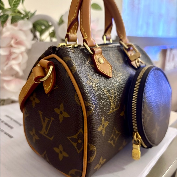 💯 Authentic Classic Louis Vuitton Monogram Nano Speedy. - Picture 2 of 7